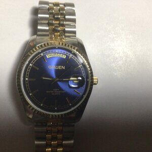 Gruen Vintage Silver Gold Tone President Style Watch 39 mm NOS